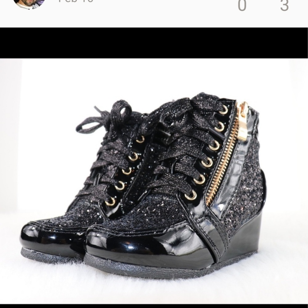 BRAND NEW BIG GIRL (SZ 4) DRESSY SNEAKERS
